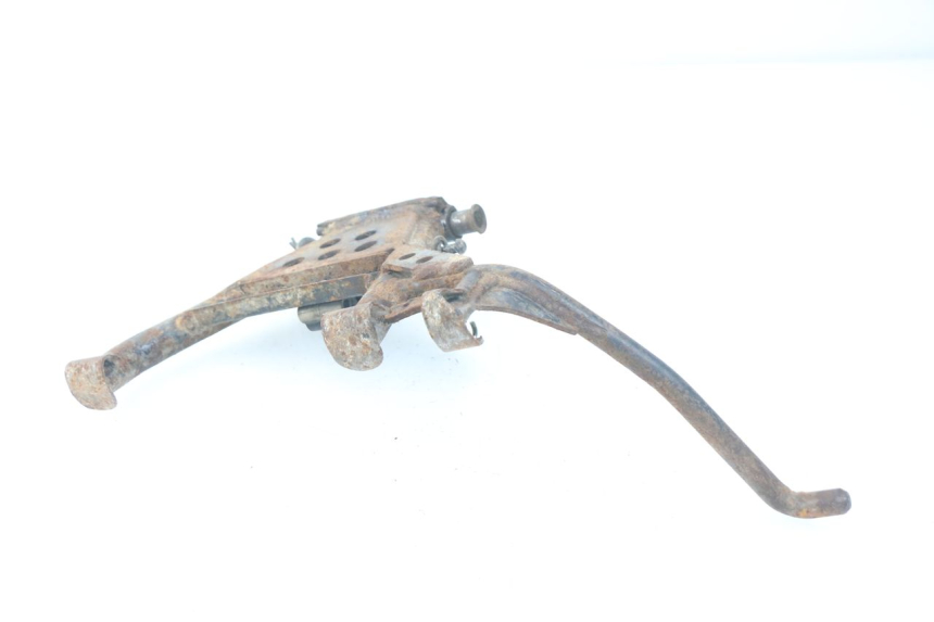 photo de BEQUILLE CENTRALE SUZUKI UC EPICURO 125 (1999 - 2003) - Détail de la pièce