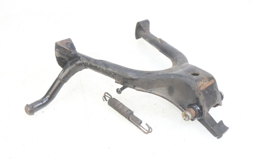 photo de BEQUILLE CENTRALE DAELIM VJ ROADWIN FI 125 (2008 - 2017) - Gros plan technique