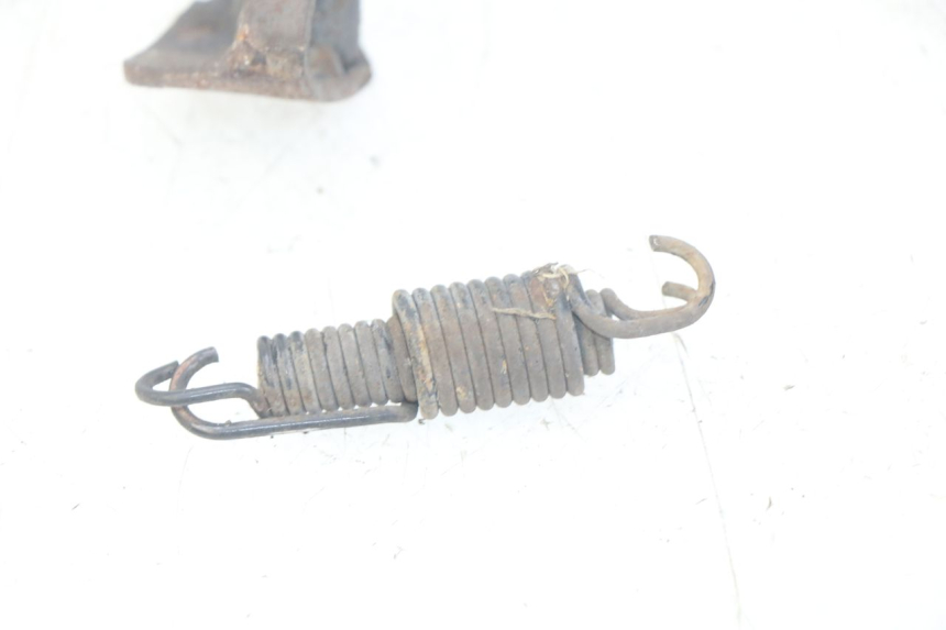 photo de BEQUILLE CENTRALE PIAGGIO X9 EVOLUTION 250 (2003 - 2007) - Points de fixation