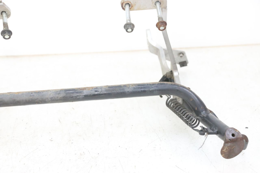 photo de BEQUILLE CENTRALE YAMAHA NEOS NEO'S 4T 50 (2008 - 2016) - Zoom état d’usage