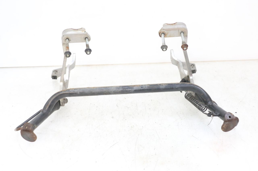 photo de BEQUILLE CENTRALE YAMAHA NEOS NEO'S 4T 50 (2008 - 2016) - Gros plan technique