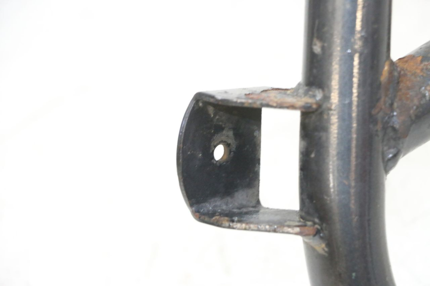 photo de BEQUILLE CENTRALE KAWASAKI ZR 7 750 (1999 - 2004) - Gros plan technique