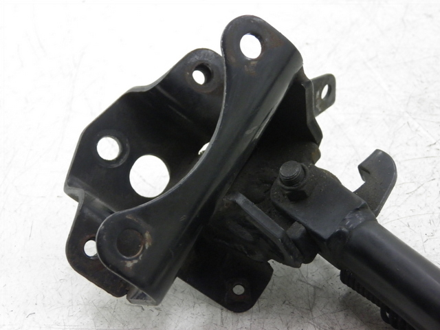 photo de BEQUILLE LATERALE SUZUKI BURGMAN EXECUTIVE 650 (2008 - 2010) - Détail de la pièce