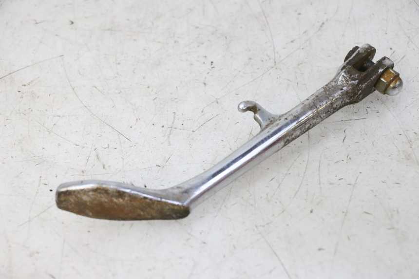 photo de Side stand HYOSUNG GV AQUILA 125 (2000 - 2009) - Gros plan technique