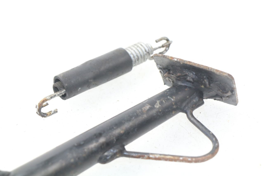 photo de BEQUILLE LATERALE APRILIA ATLANTIC 125 (2003 - 2009) - Détail de la pièce