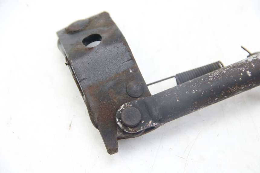 photo de BEQUILLE LATERALE MBK BOOSTER SPIRIT 50 (1999 - 2003) - Zoom état d’usage