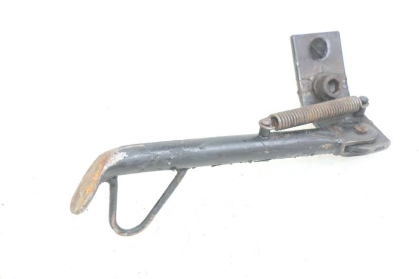 photo de BEQUILLE LATERALE MBK BOOSTER SPIRIT 50 (1999 - 2003) - Gros plan technique