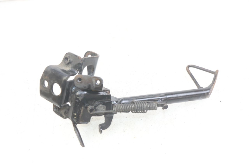 photo de BEQUILLE LATERALE SUZUKI BURGMAN 650 (2002 - 2004) - Détail de la pièce