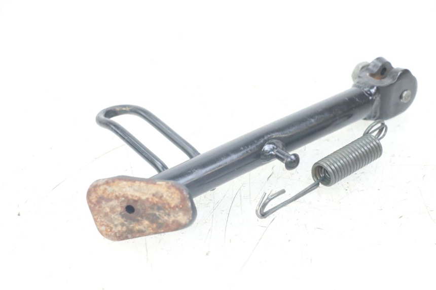 photo de BEQUILLE LATERALE SYM FIDDLE 3 III 125 (2014 - 2020) - Détail de la pièce