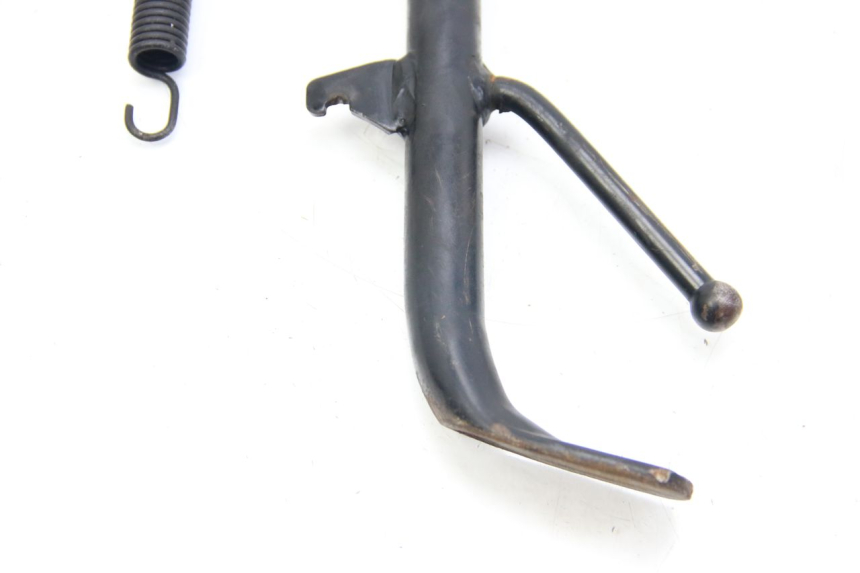 photo de BEQUILLE LATERALE HONDA FORZA 125 (2015 - 2016) - Gros plan technique