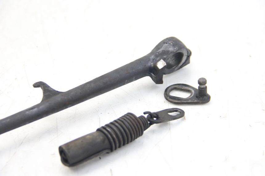 photo de BEQUILLE LATERALE YAMAHA FZS FAZER 600 (2001 - 2003) - Zoom état d’usage