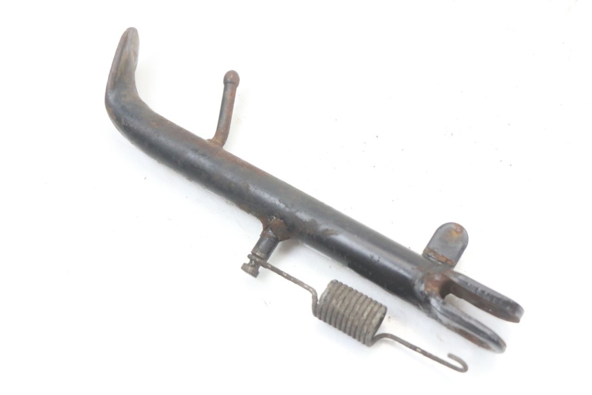 photo de BEQUILLE LATERALE SUZUKI GN 125 (1997 - 2000) - Gros plan technique