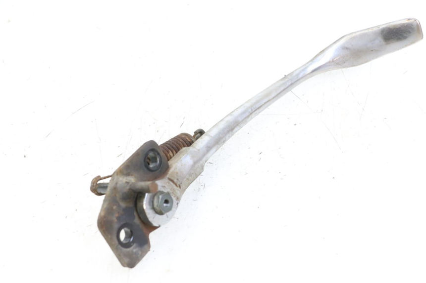 photo de BEQUILLE LATERALE HONDA VT C2 SHADOW 750 (1997 - 2001) - Gros plan technique