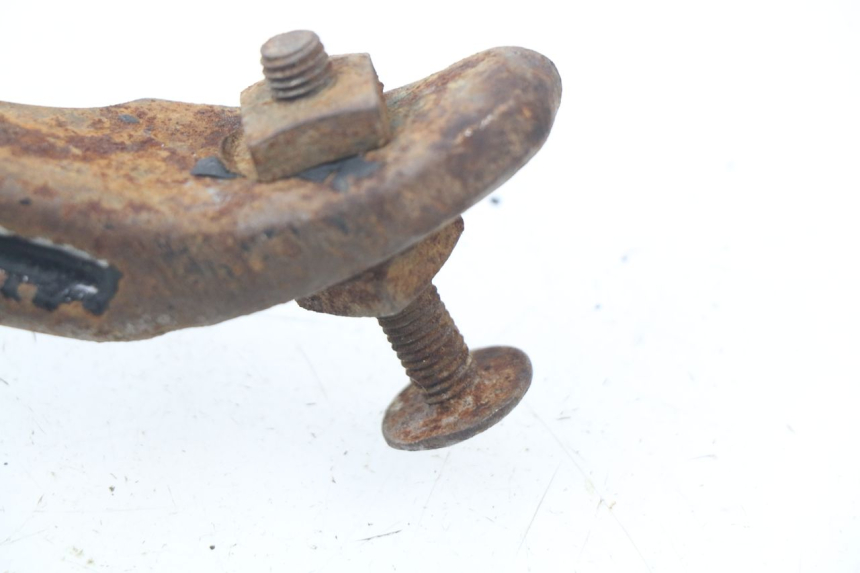 photo de BEQUILLE LATERALE MOTOBECANE LT 125 (1970 - 1975) - Points de fixation