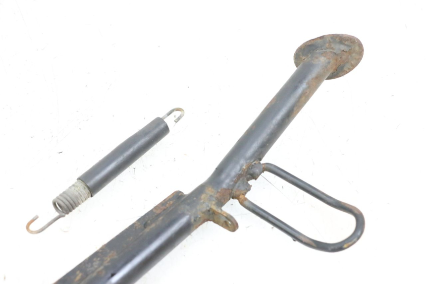 photo de BEQUILLE LATERALE PEUGEOT LUDIX 50 (2008 - 2017) - Gros plan technique