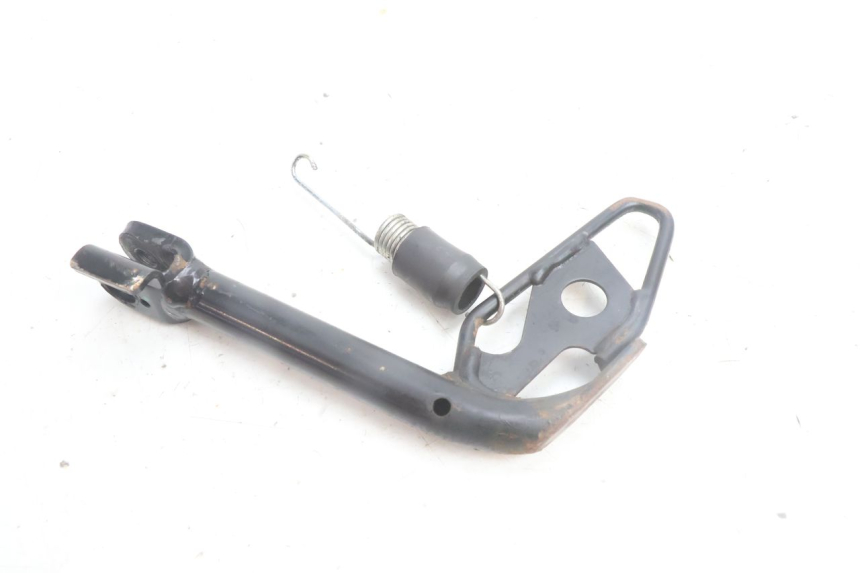 photo de BEQUILLE LATERALE YAMAHA N-MAX NMAX 125 (2021 - 2024) - Gros plan technique