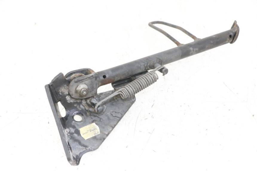 photo de BEQUILLE LATERALE PIAGGIO VESPA LX 150 (2005 - 2013) - Gros plan technique