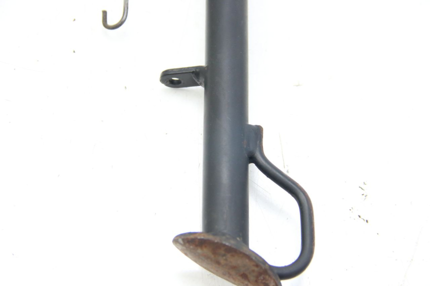 photo de BEQUILLE LATERALE PEUGEOT SATELIS COMPRESSOR K15 125 (2006 - 2009) - Gros plan technique