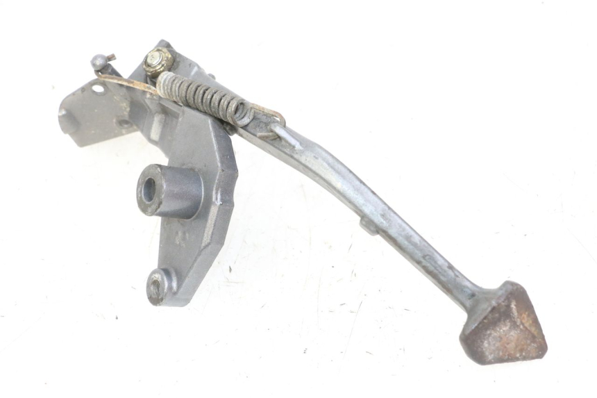 photo de BEQUILLE LATERALE TRIUMPH SPRINT 900 (1995 - 1998) - Gros plan technique