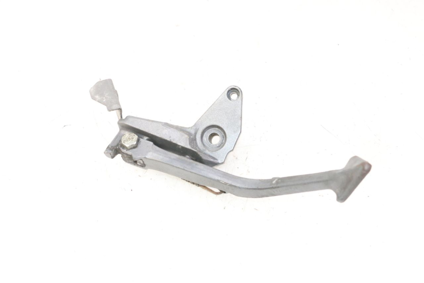 photo de BEQUILLE LATERALE TRIUMPH SPRINT 900 (1995 - 1998) - Points de fixation