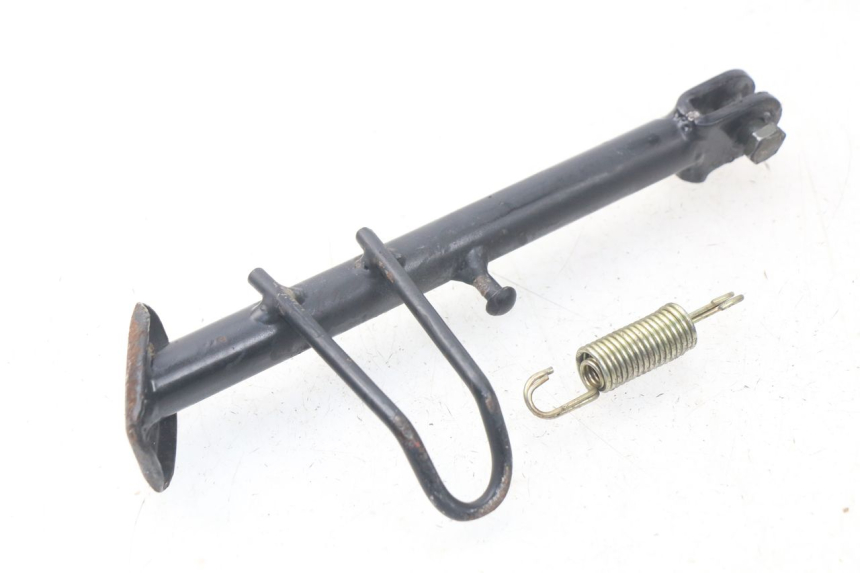 photo de BEQUILLE LATERALE FYM STRADA 50 (2007 - 2014) - Zoom état d’usage