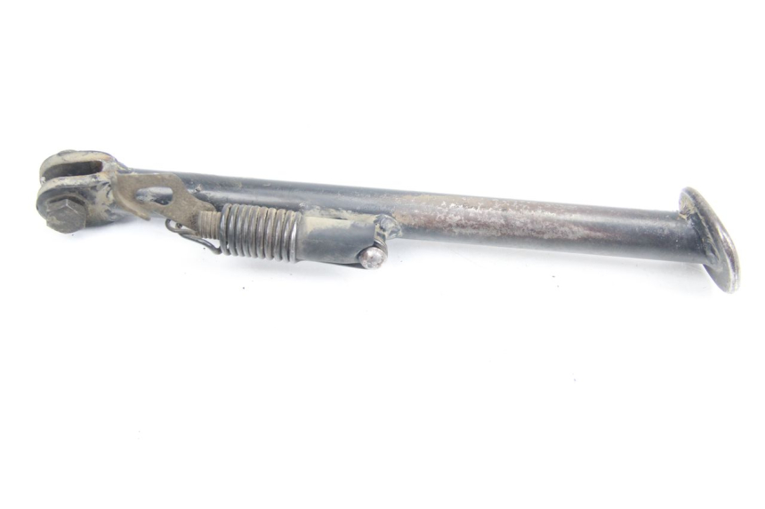 photo de BEQUILLE LATERALE YAMAHA TW 125 (1998 - 2002) - Gros plan technique