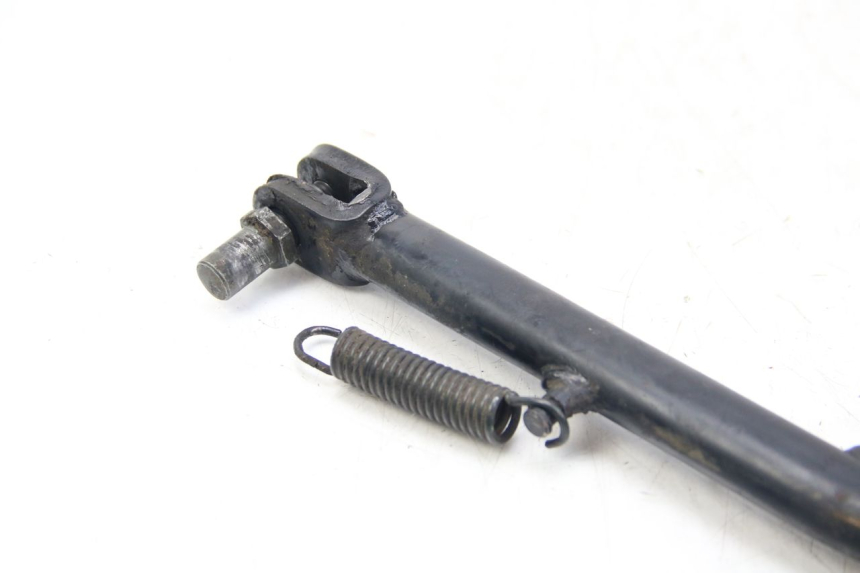 photo de BEQUILLE LATERALE SYM WOLF SB 125 (2011 - 2018) - Zoom état d’usage