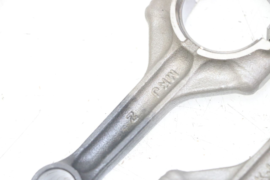 photo de BIELLE HONDA CB R 1000 (2018 - 2023) - Vue rapprochée