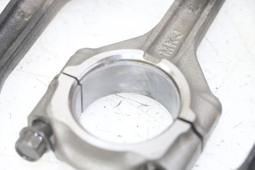 photo de BIELLE HONDA CB R 1000 (2018 - 2023) - Points de fixation