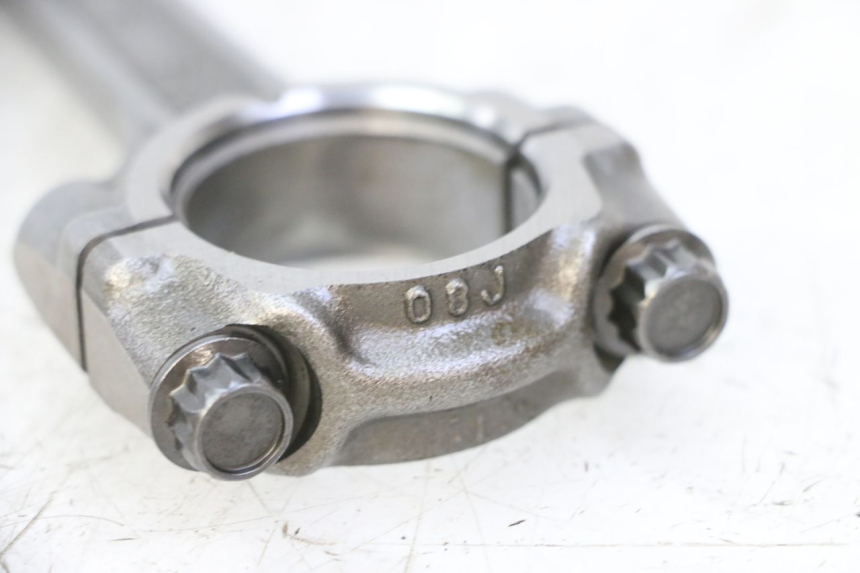 photo de BIELLE SUZUKI GSR 750 (2011 - 2017) - Autre angle de vue