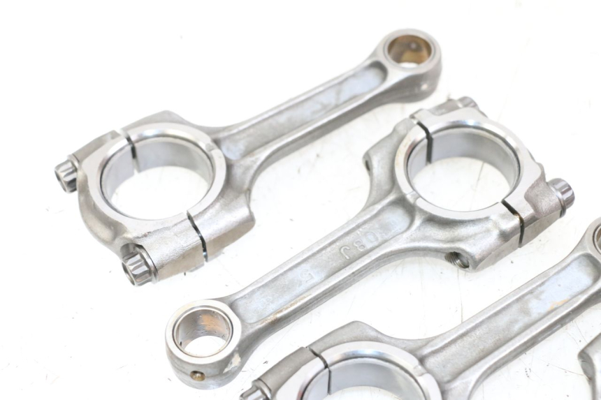 photo de BIELLE SUZUKI GSR 750 (2011 - 2017) - Gros plan technique