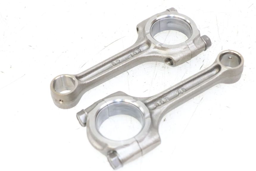 photo de BIELLE SUZUKI SV S 650 (1999 - 2002) - Gros plan technique