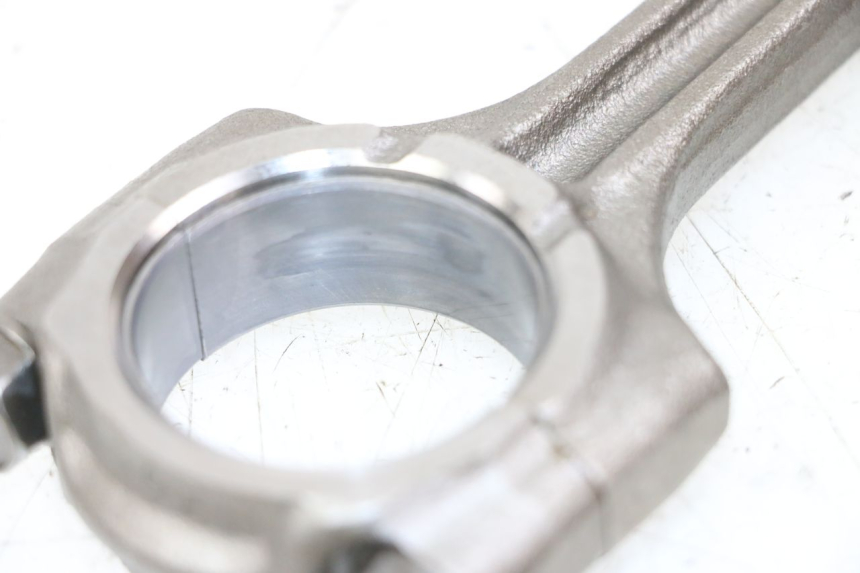 photo de BIELLE SUZUKI SV S 650 (1999 - 2002) - Vue d’ensemble