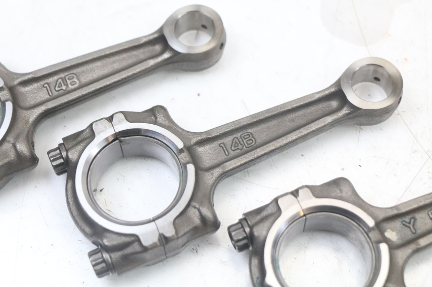 photo de BIELLE YAMAHA FZ1 FAZER 1000 (2007 - 2009) - Autre angle de vue