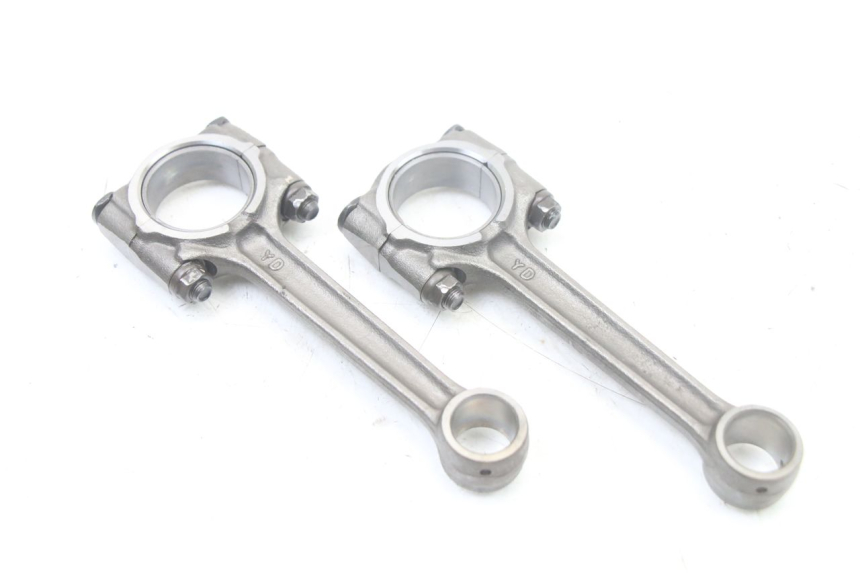 photo de BIELLE YAMAHA FZS FAZER 600 (2001 - 2003) - Autre angle de vue