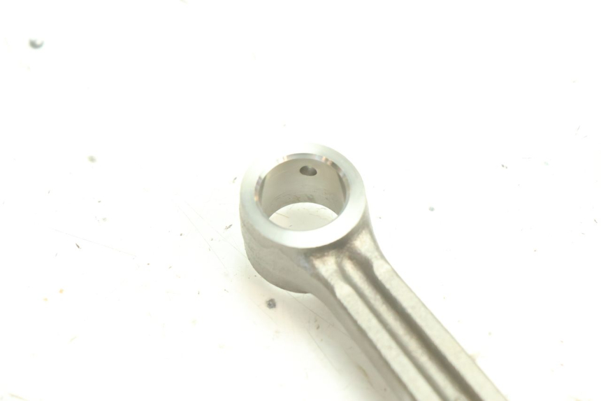 photo de BIELLE YAMAHA YZF R6 600 (2008 - 2009) - Autre angle de vue