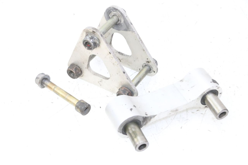 photo de BIELLETTE AMORTISSEUR HONDA CBR RR FIREBLADE 900 (1992 - 1994) - Vue d’ensemble