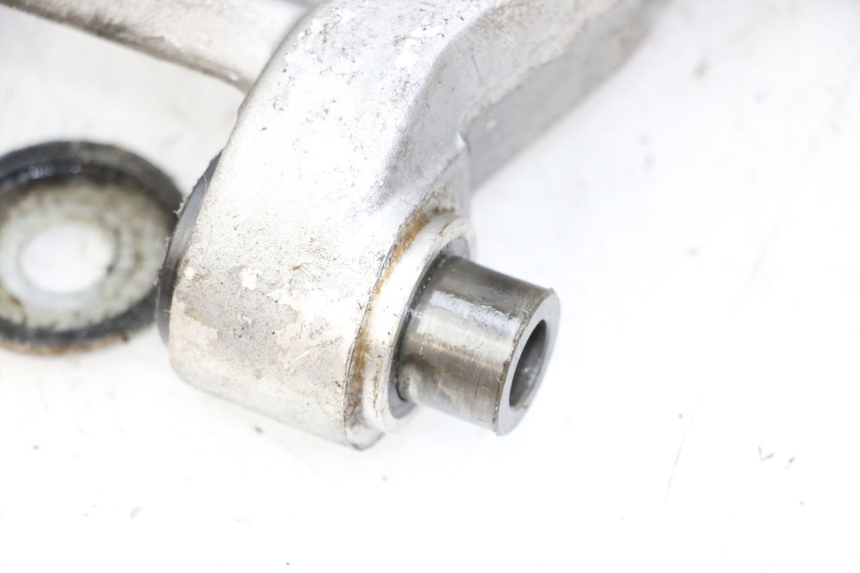 photo de BIELLETTE AMORTISSEUR YAMAHA FJ 36Y 1100 (1984 - 1985) - Vue rapprochée