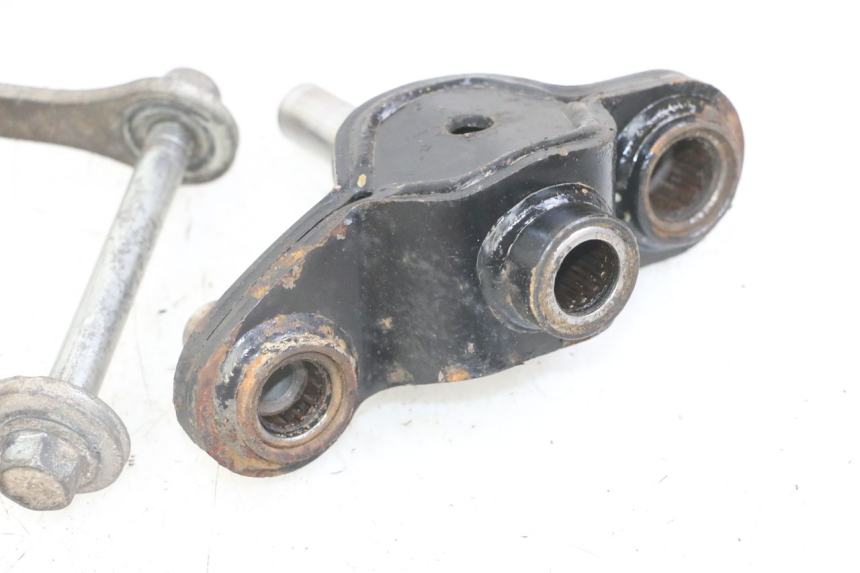 photo de BIELLETTE AMORTISSEUR SUZUKI GS GSE 500 (2001 - 2003) - Autre angle de vue