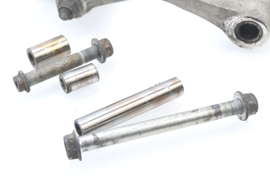 photo de BIELLETTE AMORTISSEUR SUZUKI GSX-R GSXR 600 (2008 - 2010) - Vue d’ensemble