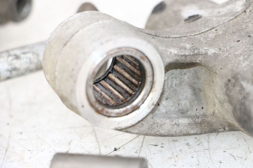 photo de BIELLETTE AMORTISSEUR SUZUKI GSXR GSX-R 1000 (2003 - 2004) - Pièce contrôlée