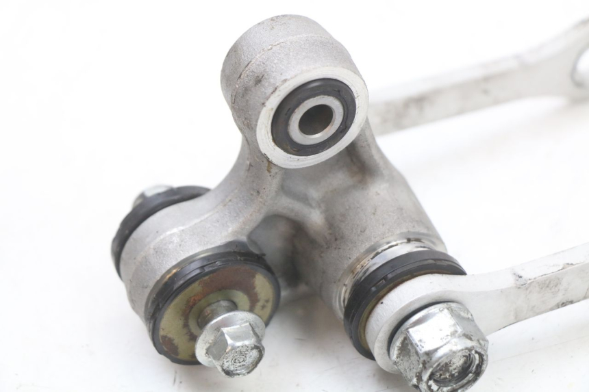 photo de BIELLETTE AMORTISSEUR HYOSUNG GTR 125 (2006 - 2008) - Autre angle de vue