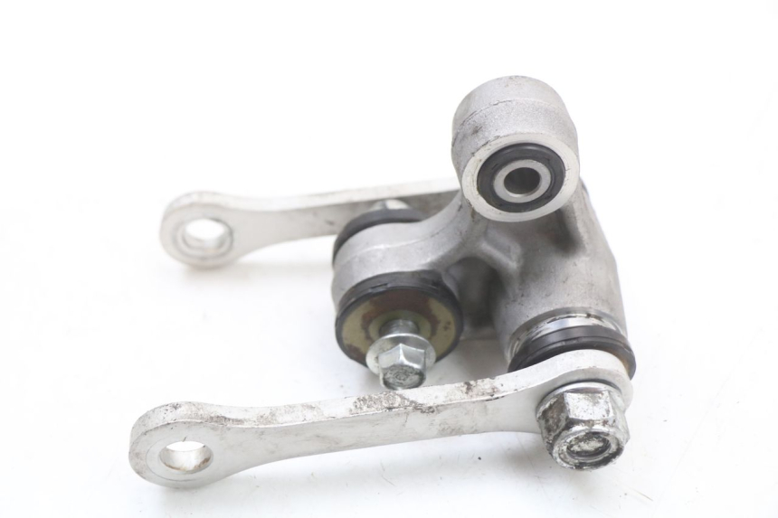 photo de BIELLETTE AMORTISSEUR HYOSUNG GTR 125 (2006 - 2008) - Gros plan technique