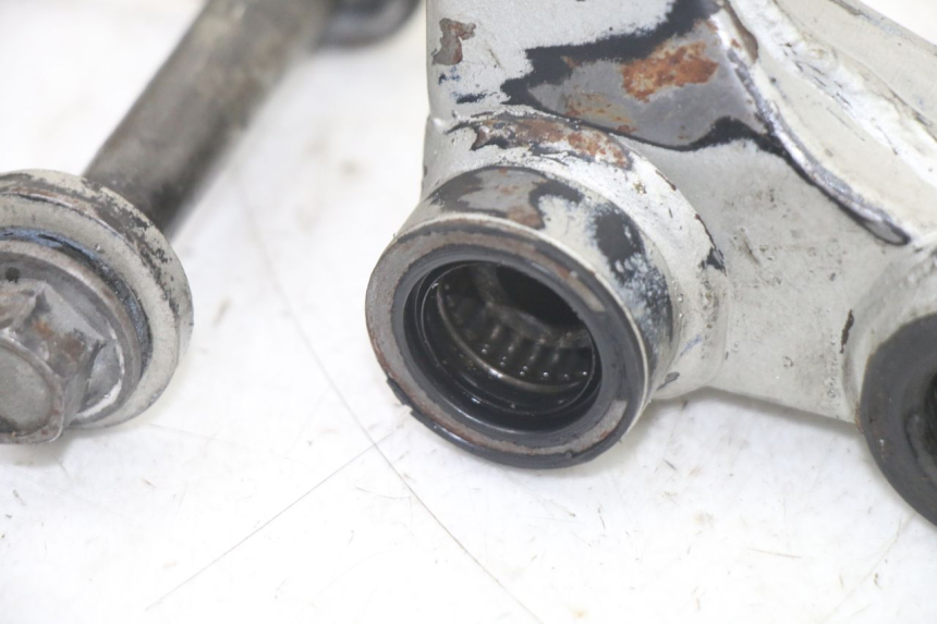 photo de BIELLETTE AMORTISSEUR KAWASAKI KX 65 (2000 - 2019) - Pièce contrôlée