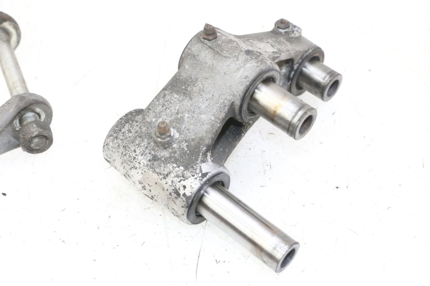 photo de BIELLETTE AMORTISSEUR KAWASAKI ZR7 ZR-7 S 750 (1999 - 2004) - Points de fixation