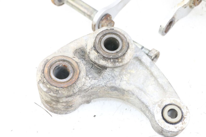 photo de BIELLETTE AMORTISSEUR KAWASAKI KDX 125 (1990 - 1991) - Photo complémentaire