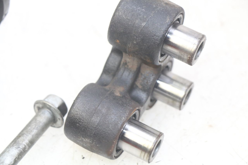 photo de BIELLETTE AMORTISSEUR YAMAHA MT ABS 125 (2014 - 2018) - Points de fixation