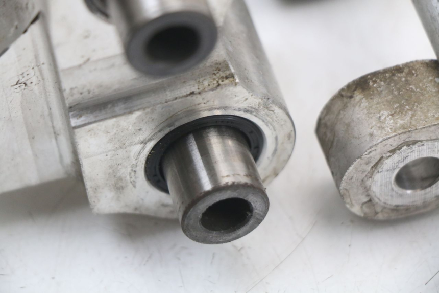 photo de BIELLETTE AMORTISSEUR MOTO GUZZI NORGE 8V GT 1200 (2011 - 2016) - Marquages et références