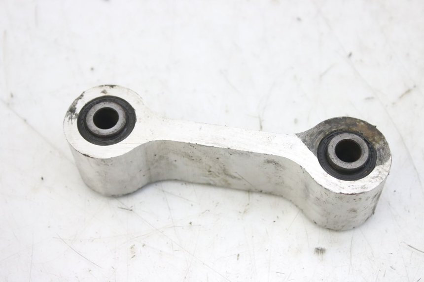 photo de BIELLETTE AMORTISSEUR TRIUMPH SPRINT ST 955 (1999 - 2001) - Zoom état d’usage