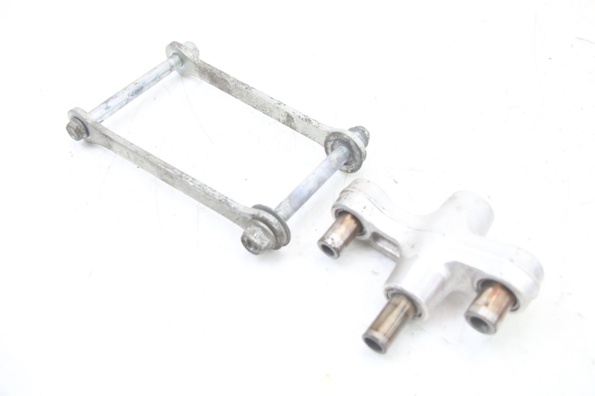 photo de BIELLETTE AMORTISSEUR SUZUKI GSF S BANDIT 600 (2000 - 2004) - Autre angle de vue